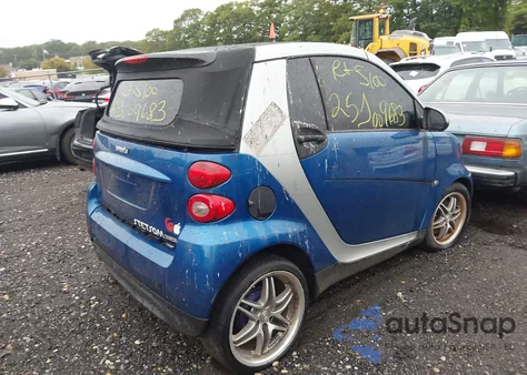 2008 Smart Fortwo Passion z USA, uszkodzony, nr VIN WMEEK31X78K130596